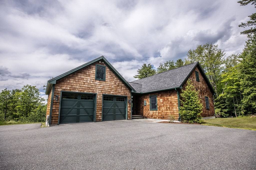 Sunapee, NH 03782,25 Saville Ln