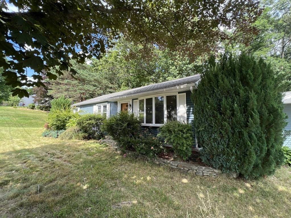 East Longmeadow, MA 01028,9 Redin Dr