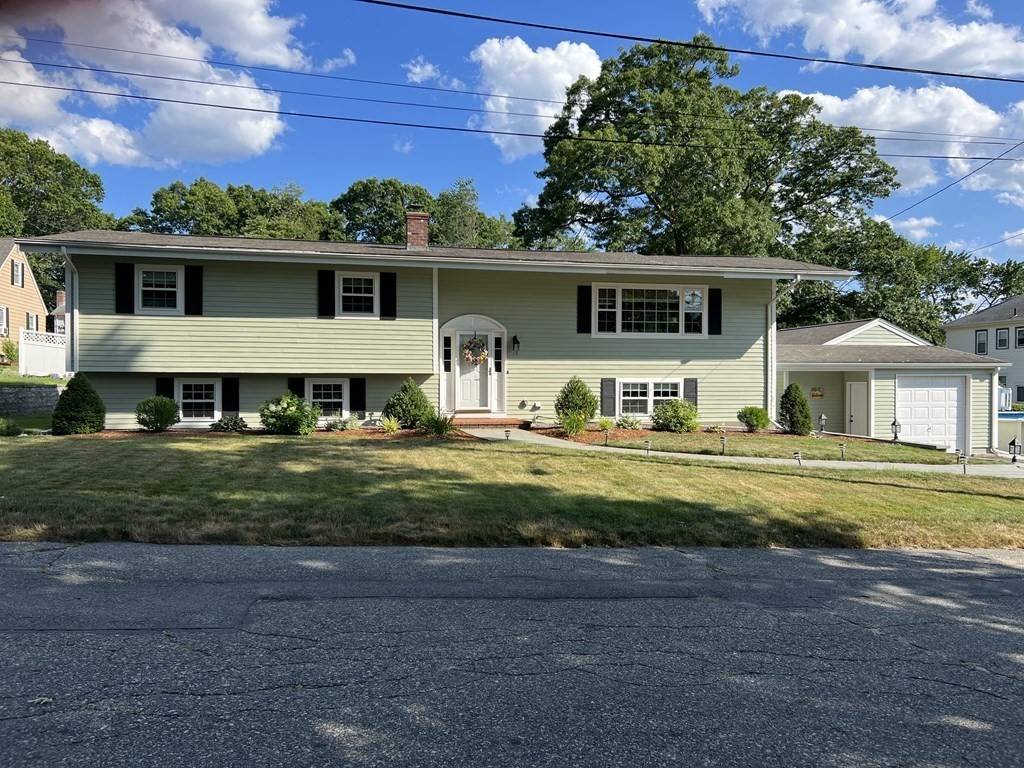 Attleboro, MA 02703,15 Hall Ave