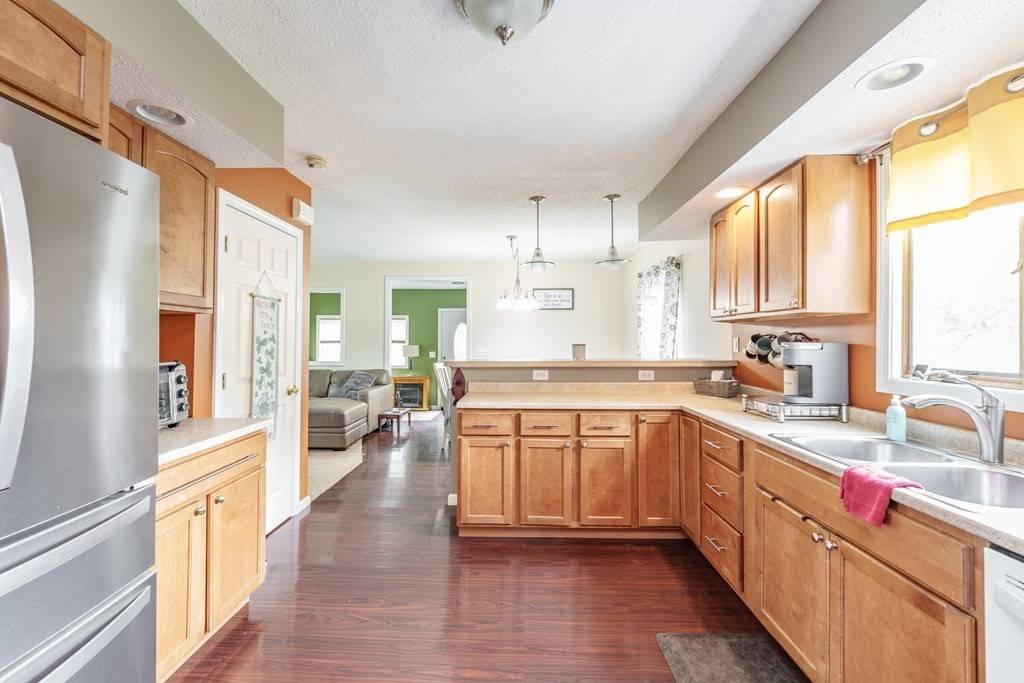 Ludlow, MA 01056,4 Goddu Street