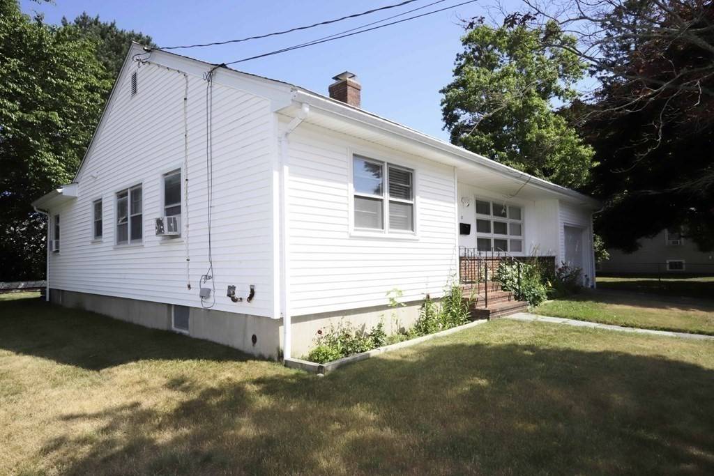 Dartmouth, MA 02747,37 Pinette St