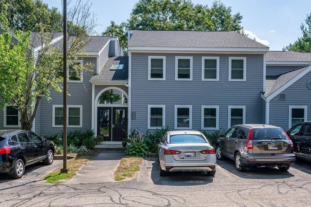 Hingham, MA 02043,802 Tuckers Ln #802