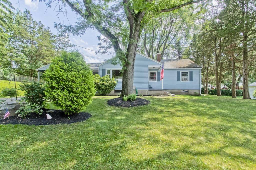 South Hadley, MA 01075,23 Landers St