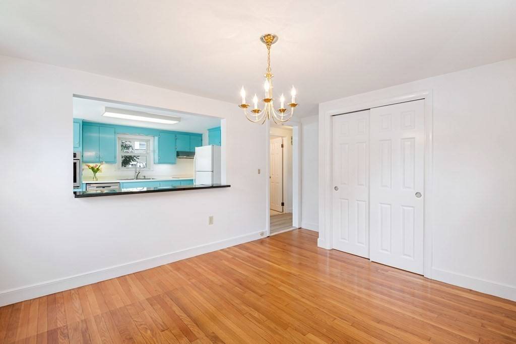 Sudbury, MA 01776,32 Basswood Ave
