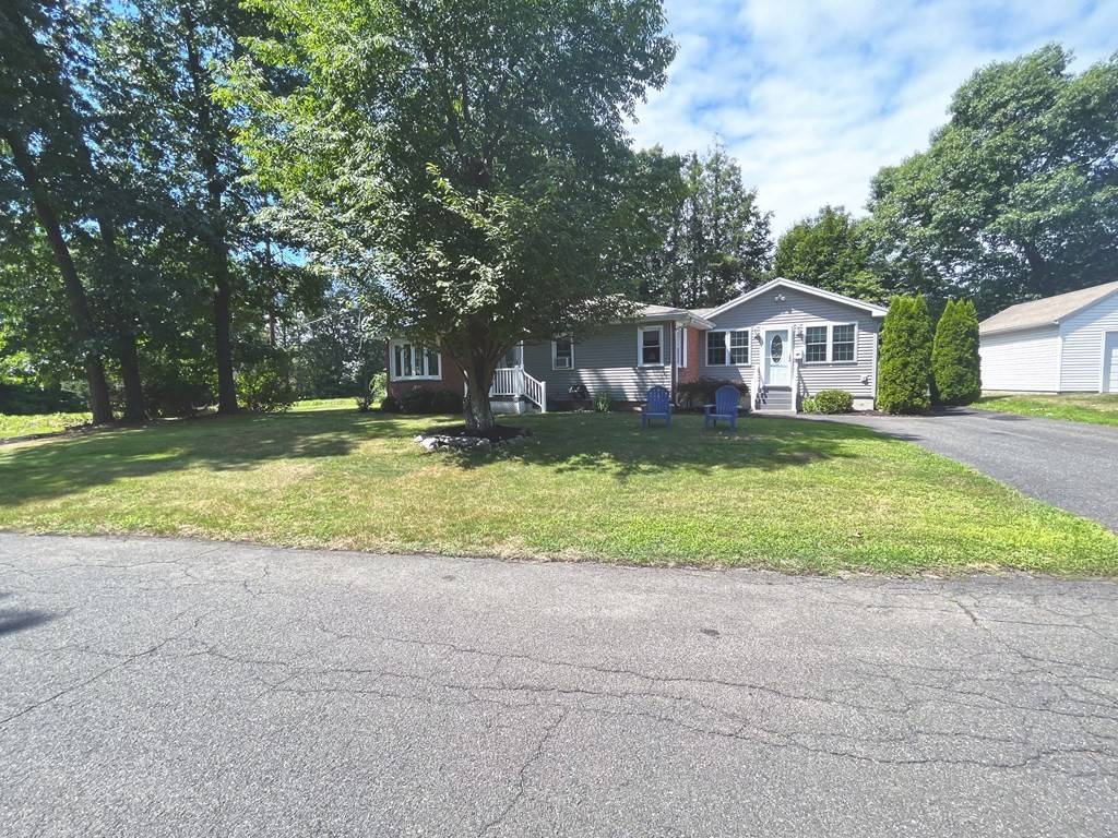 Chicopee, MA 01020,54 Searles St