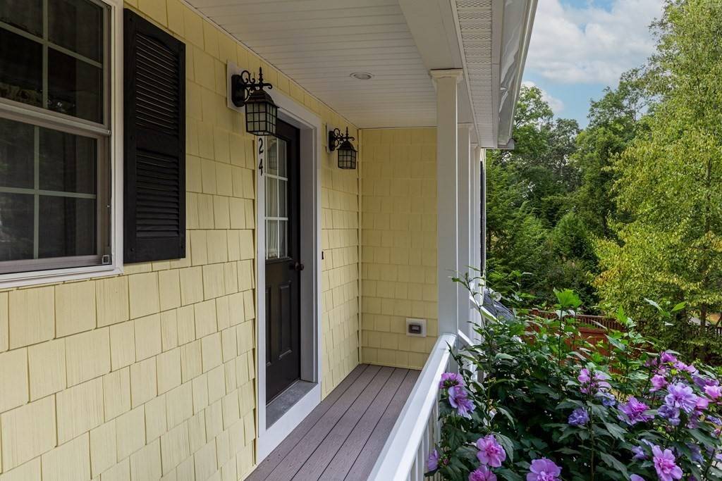 Hopkinton, MA 01748,24 Amherst Road