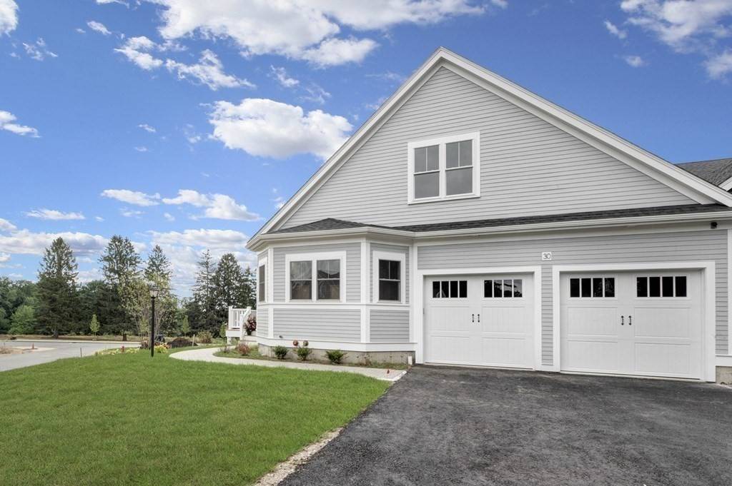 Wenham, MA 01984,30 Pine Hill #30