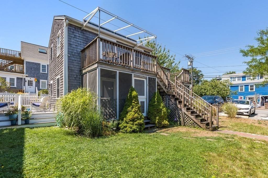 Provincetown, MA 02657,49 Bradford Street #9