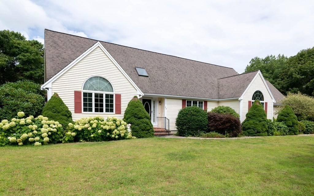 Bourne, MA 02562,29 Ocean Pines Dr