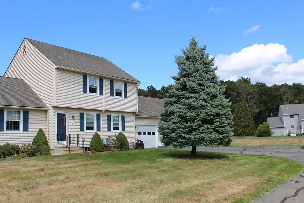 Deerfield, MA 01373,3 Duncan Dr #B