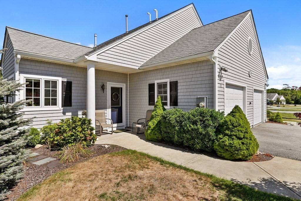 Westport, MA 02790,23 Village Way #23