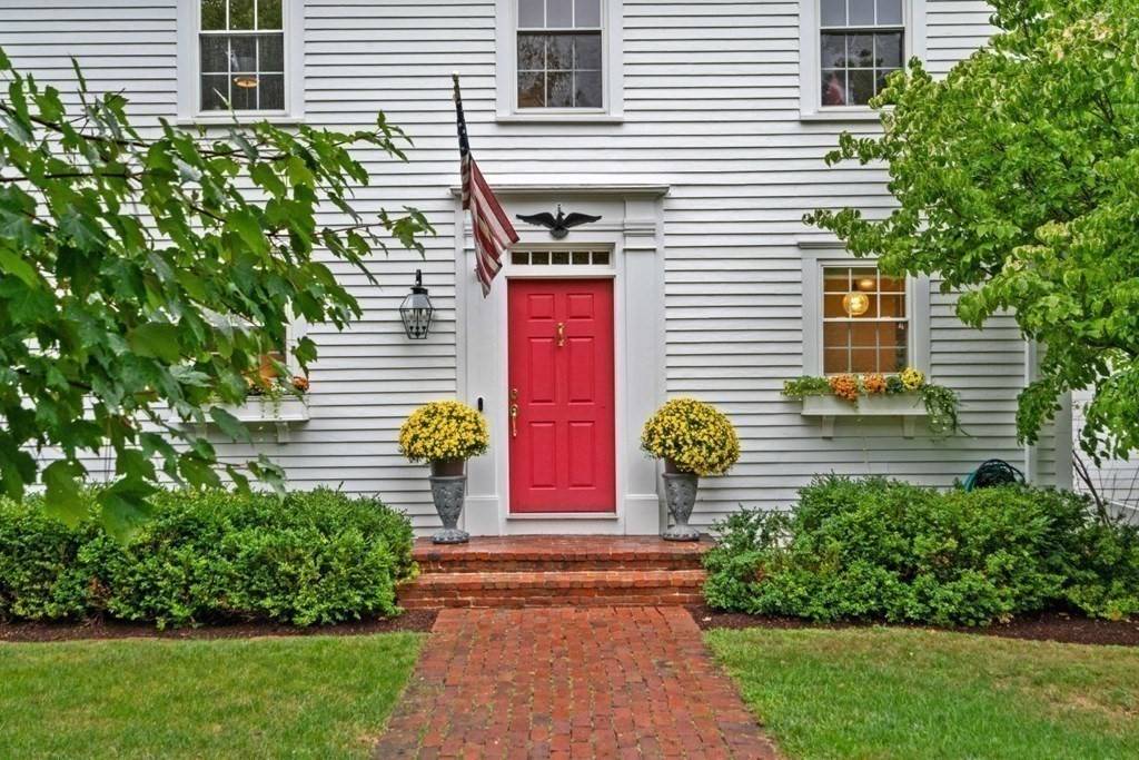 Carlisle, MA 01741,1082 Concord St.