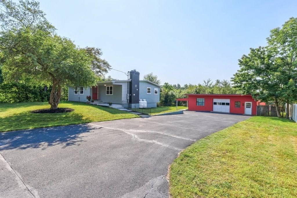 Southbridge, MA 01550,18 Brookside Rd