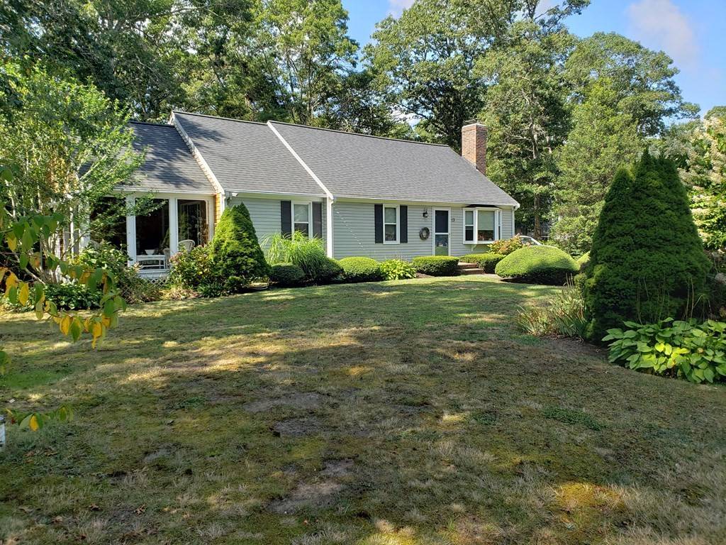 Mashpee, MA 02649,13 Bayberry Dr