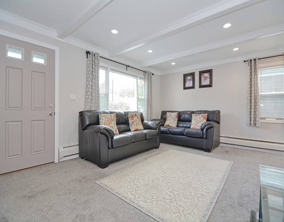 Shrewsbury, MA 01545,11 Shady Lane