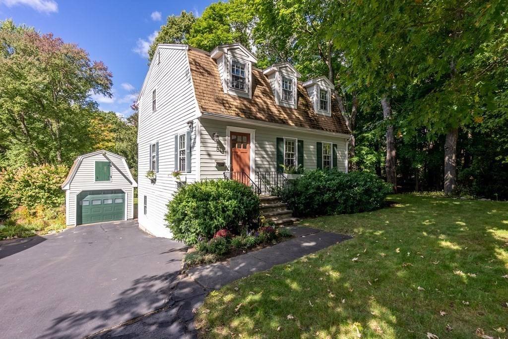 Wellesley, MA 02481,81 Seaver Street