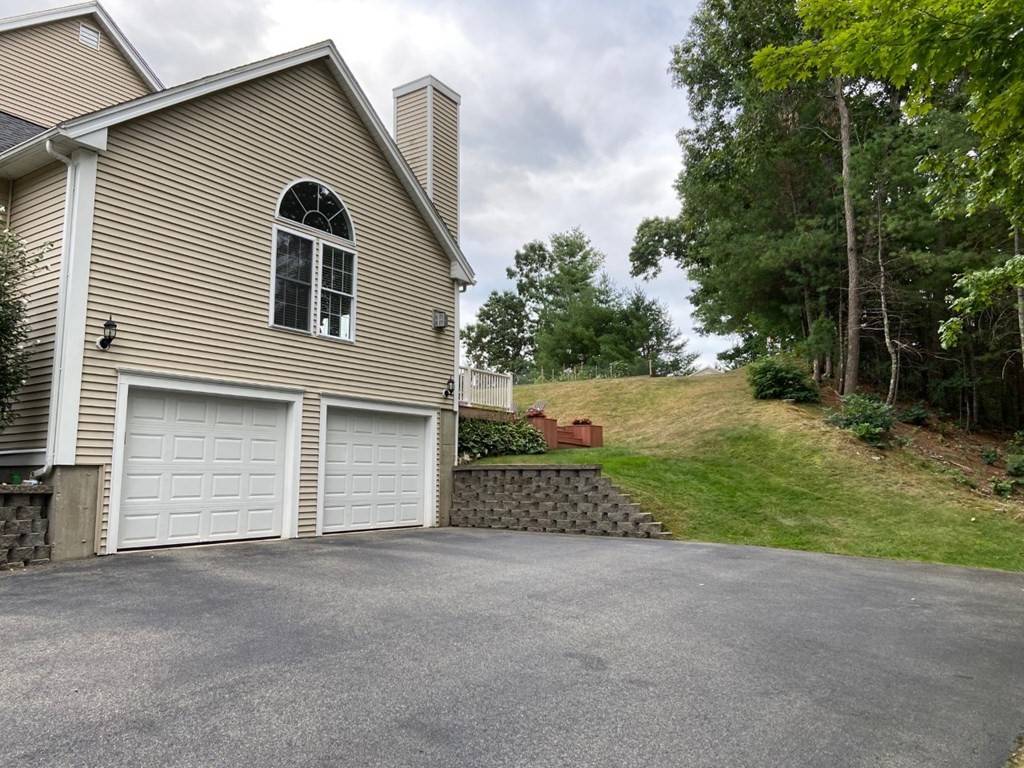 Georgetown, MA 01833,37 Pillsbury Ln