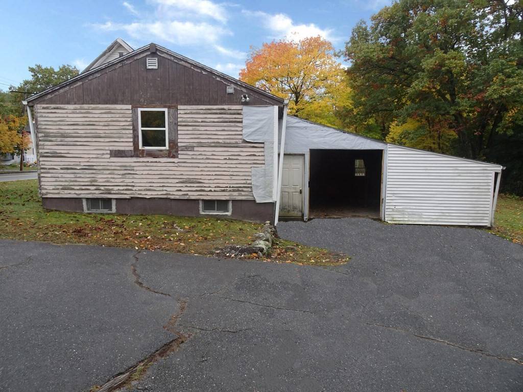 Athol, MA 01331,650 Silver Lake St