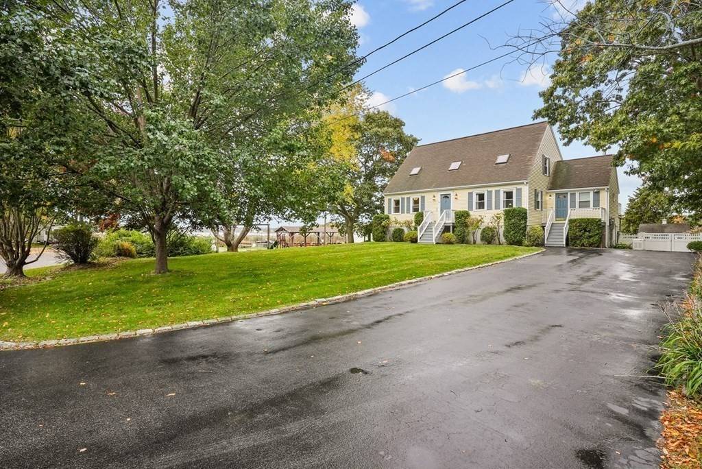 Berkley, MA 02779,7 Beach St