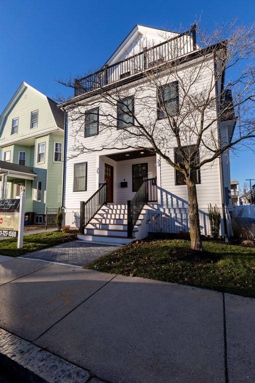 Medford, MA 02155,23 Princeton Street #1