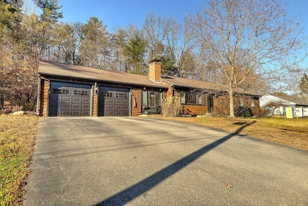 Southbridge, MA 01550,24 Country Club Pl