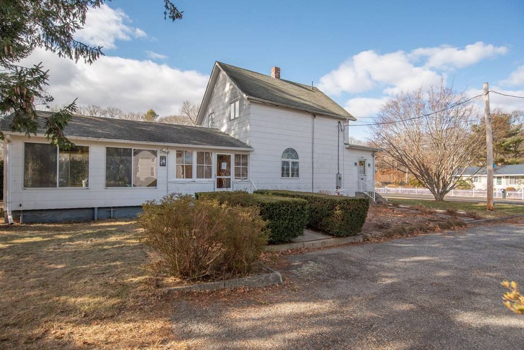 Westport, MA 02790,138 Briggs Rd