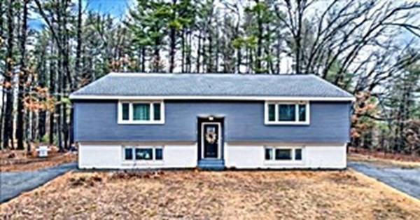 Tyngsborough, MA 01879,17 Patricia Dr