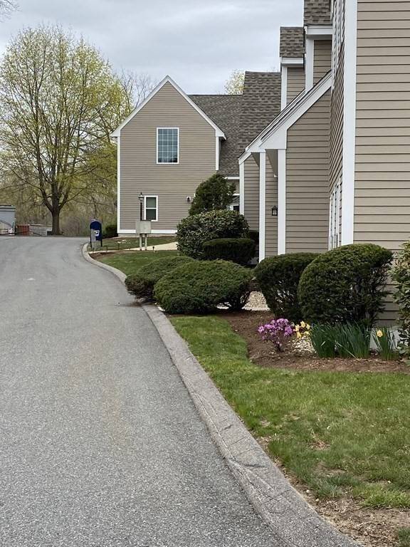 Topsfield, MA 01983,218 Boston Street #110