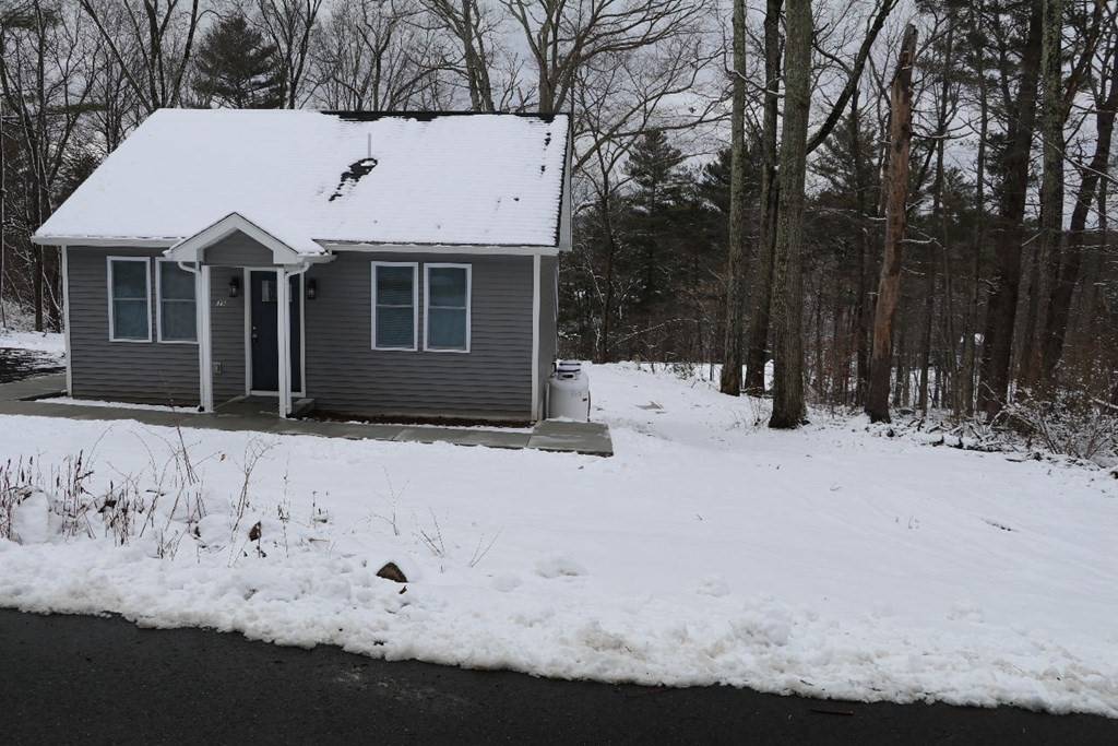 Brimfield, MA 01010,39 Knollwood Rd