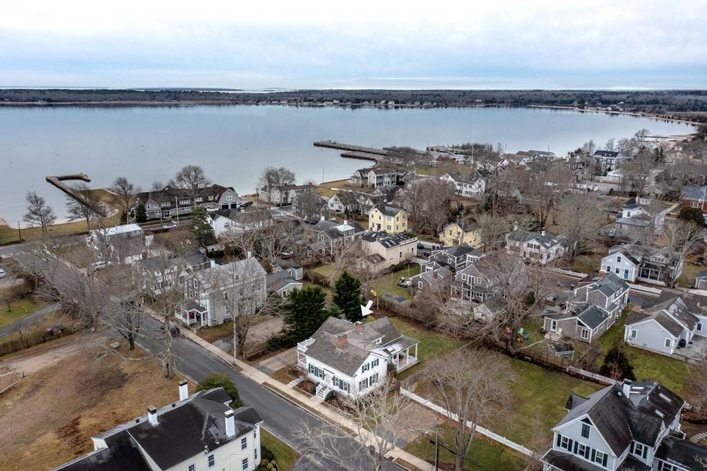 Mattapoisett, MA 02739,7 North St