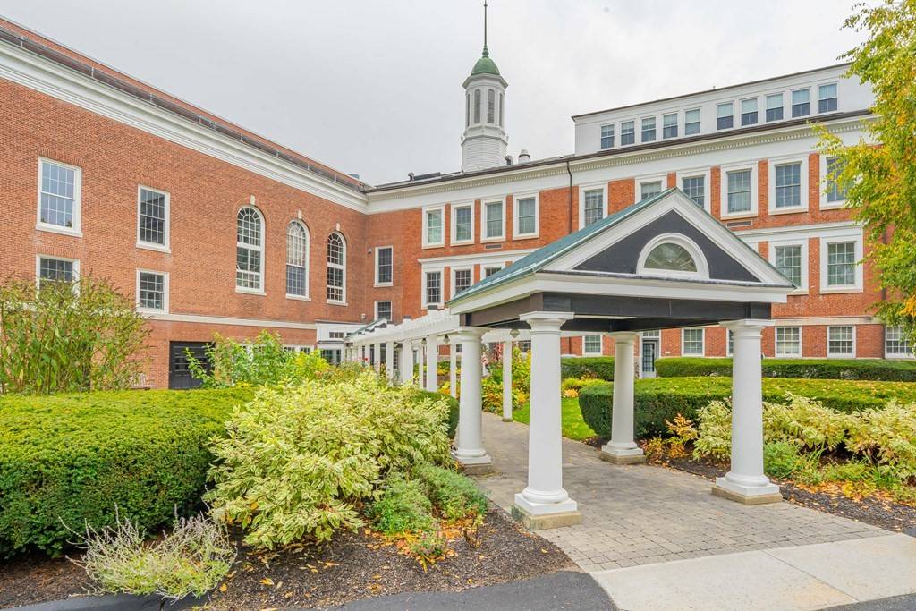 Lexington, MA 02420,1475 Massachusetts Ave #108