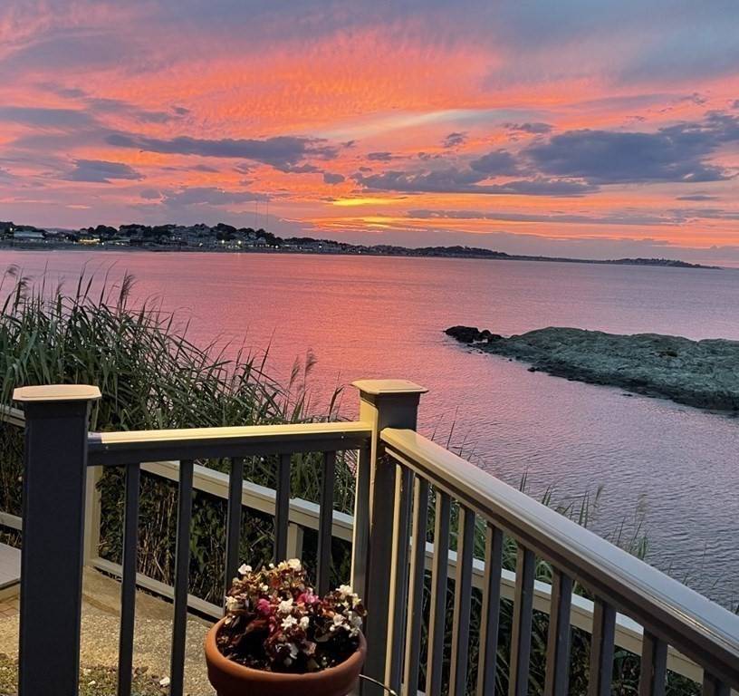 Hull, MA 02045,14 Oceanside Dr #14