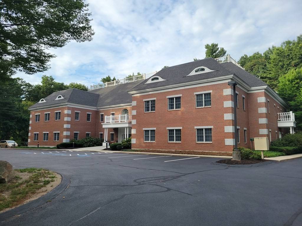 Westford, MA 01866,515 Groton Road #19