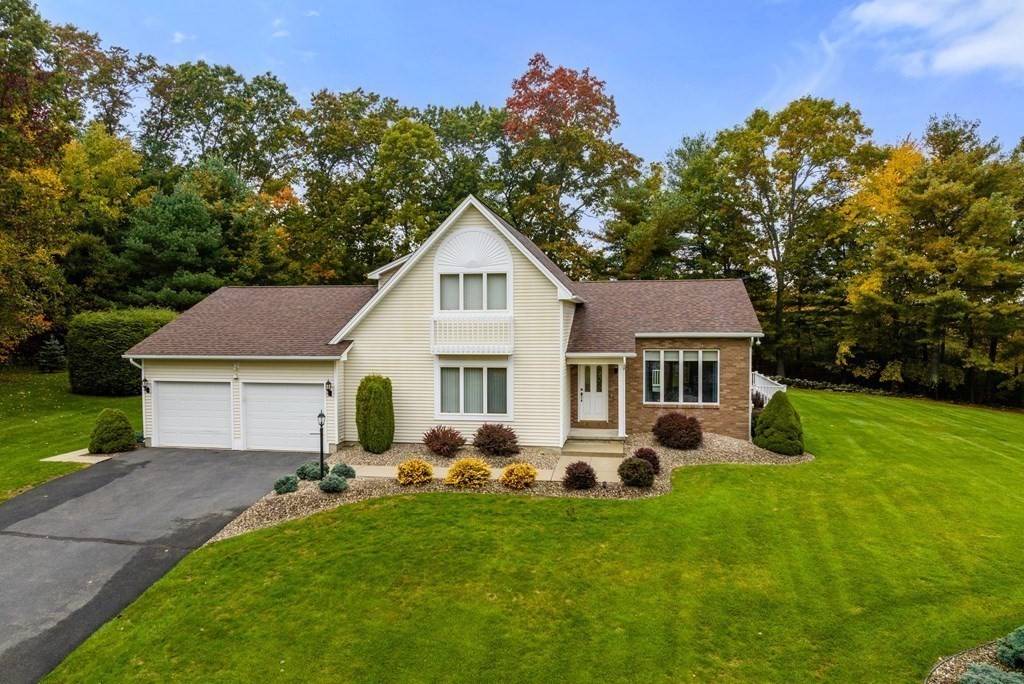 Ludlow, MA 01056,33 Isabel Ln