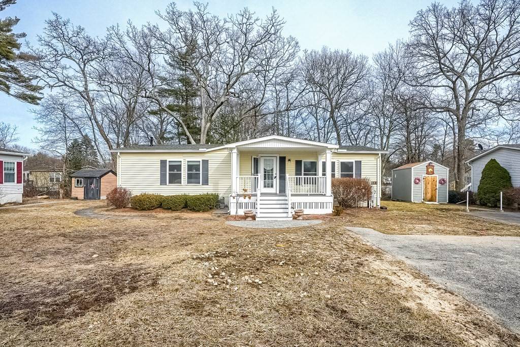 Rockland, MA 02370,32 Fir Road