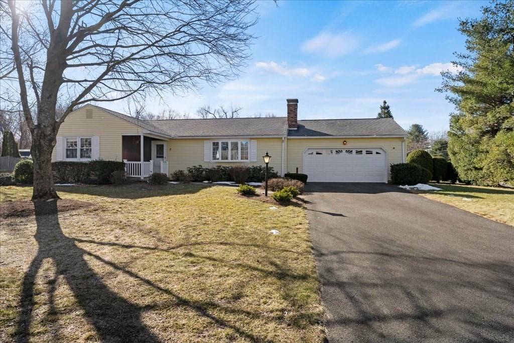 East Longmeadow, MA 01028,3 Pineywoods Dr