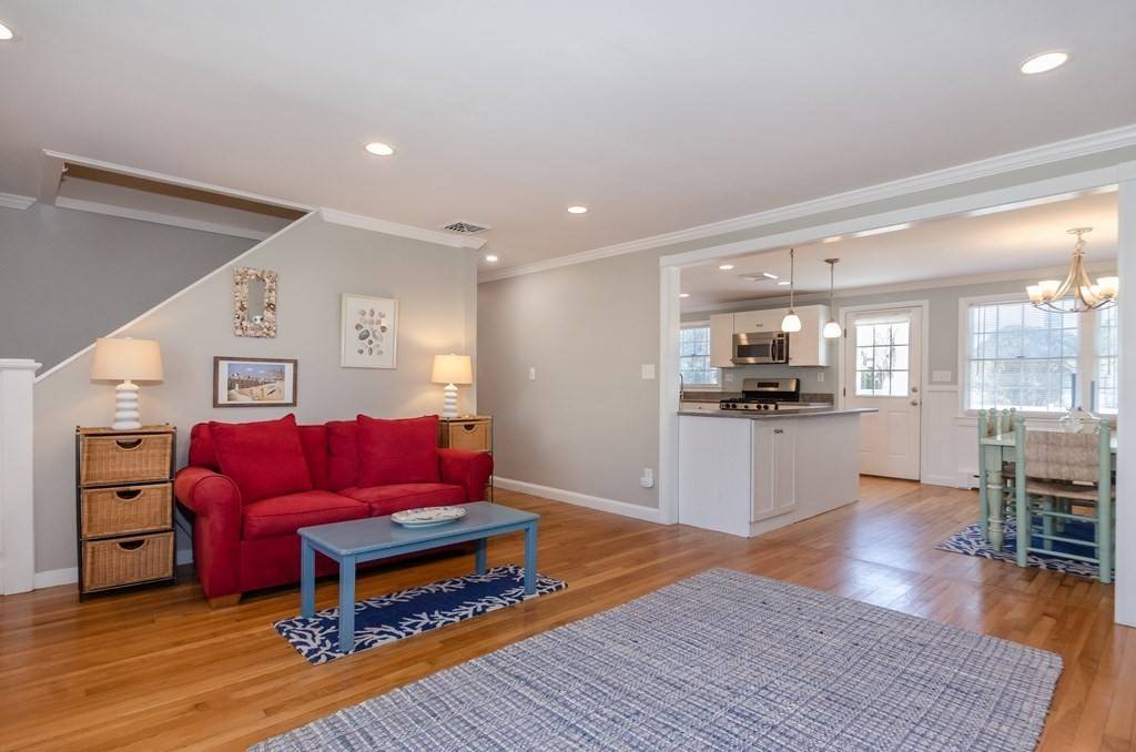 Mattapoisett, MA 02739,5 Baker Ln