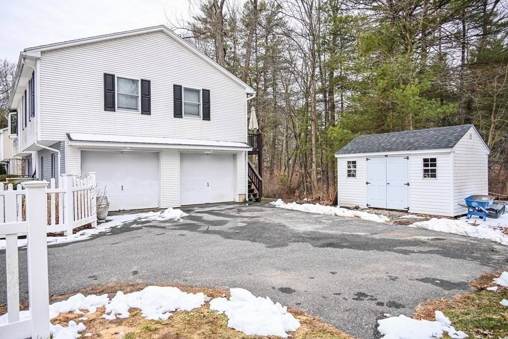 East Longmeadow, MA 01028,74 Kibbe Rd