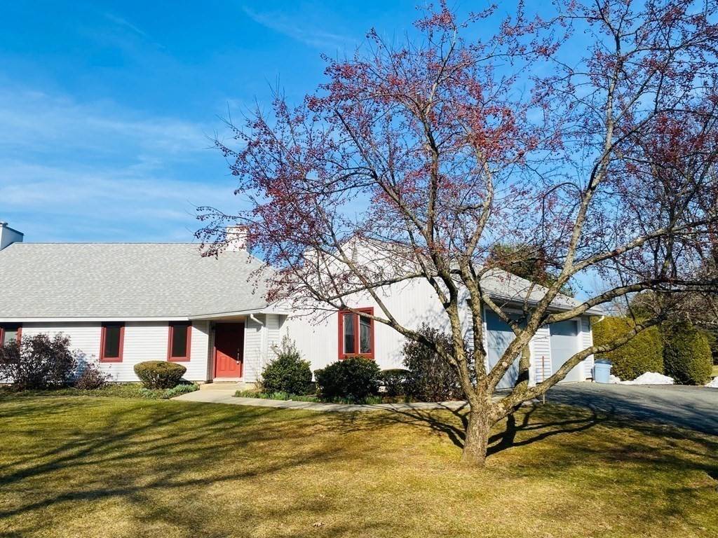 Amherst, MA 01002,20 Mcintosh Dr #20