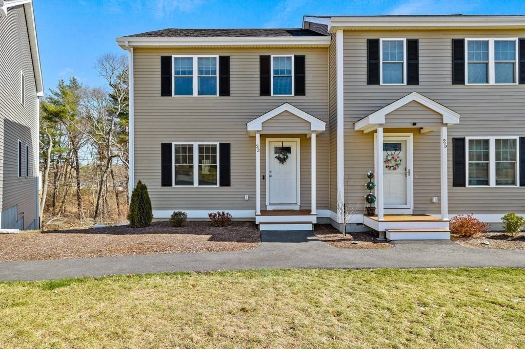 Lakeville, MA 02347,23 Riverside Dr #23