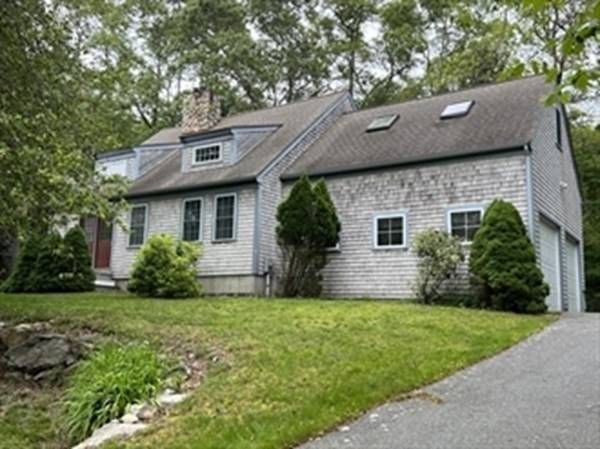 Westport, MA 02790,2 Katlyne Ct