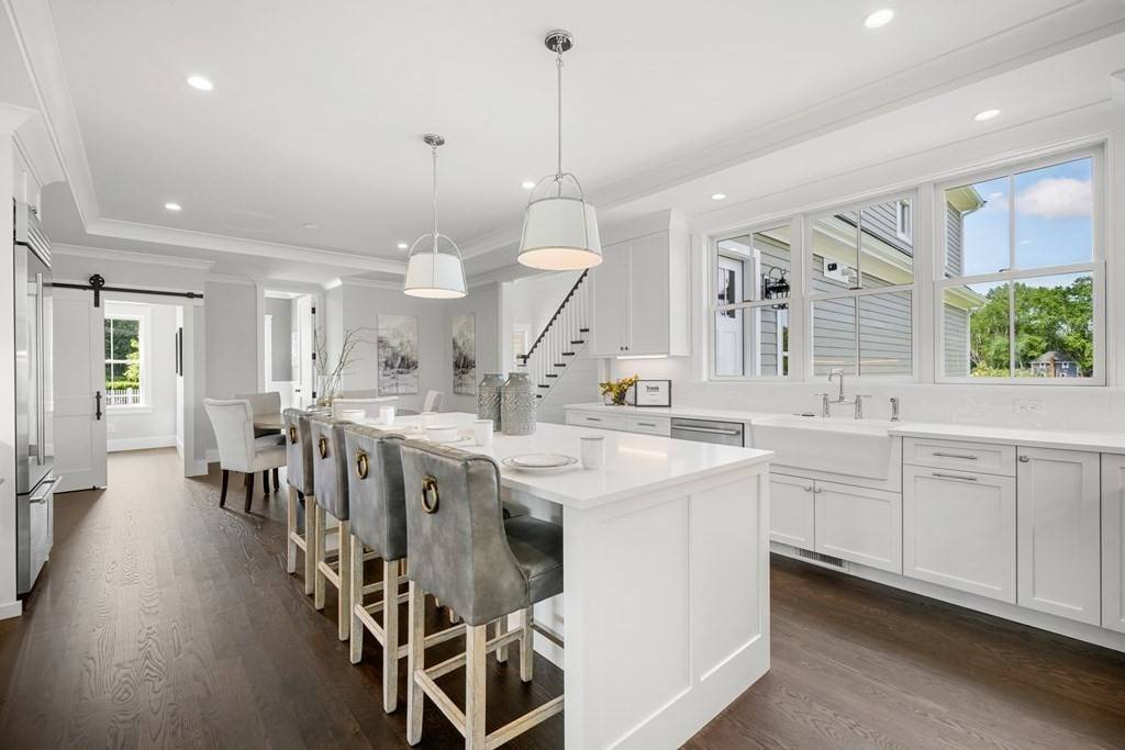 Natick, MA 01760,44 Graystone Lane