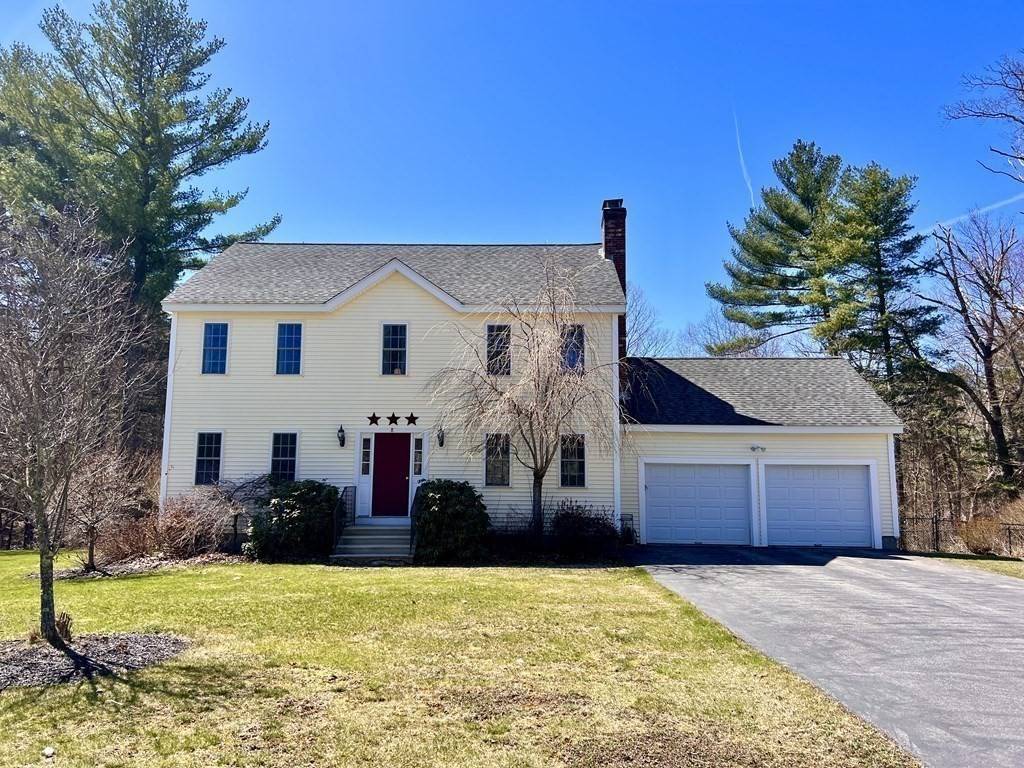 Spencer, MA 01562,8 Briarwood Ln