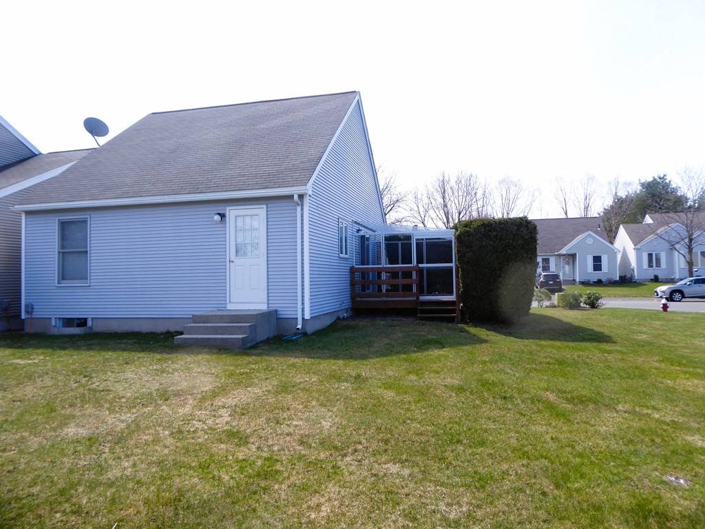 South Hadley, MA 01075,30 Alvord Place #30