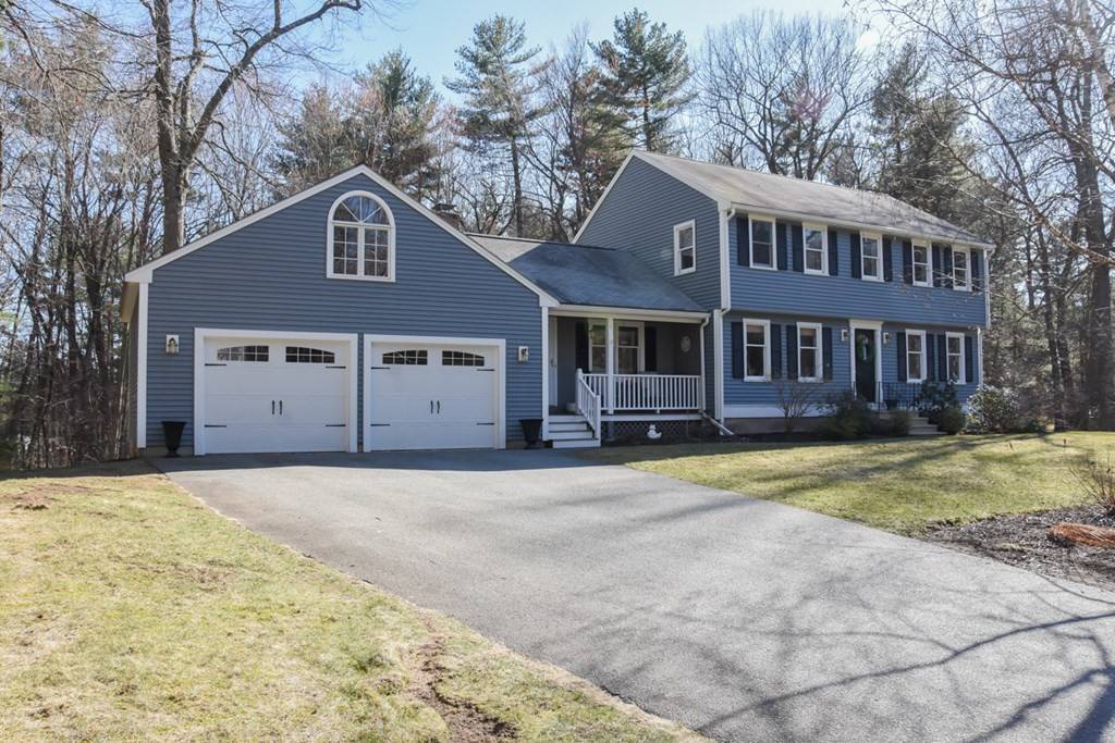 Tyngsborough, MA 01879,9 Brookside Rd