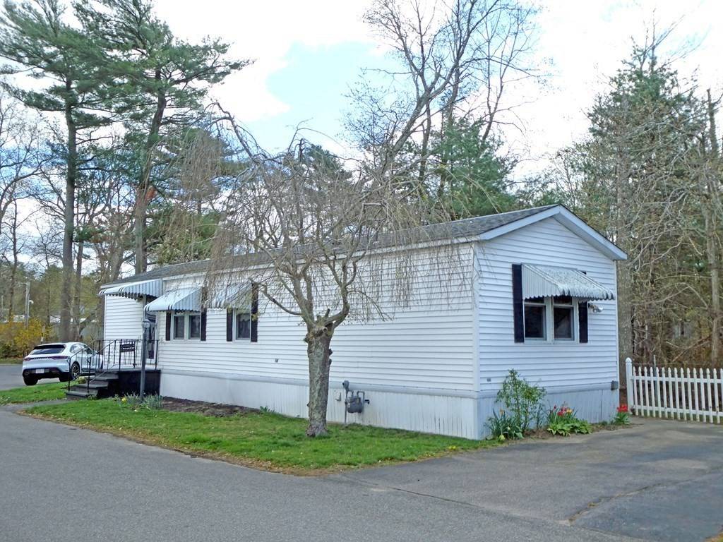 Middleboro, MA 02346,11 Roberts Drive