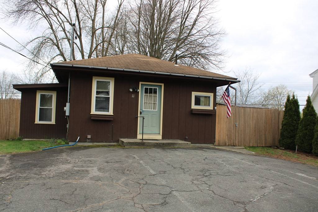 Sunderland, MA 01375,11 Garage Rd