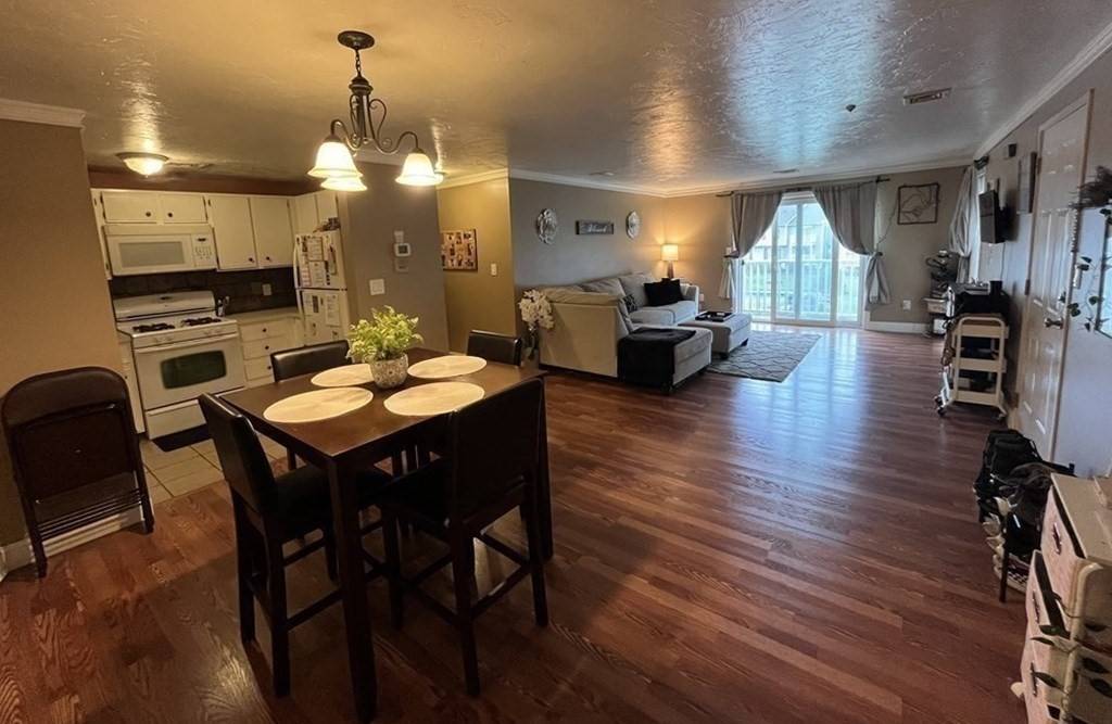 Taunton, MA 02780,144 Hart St #32