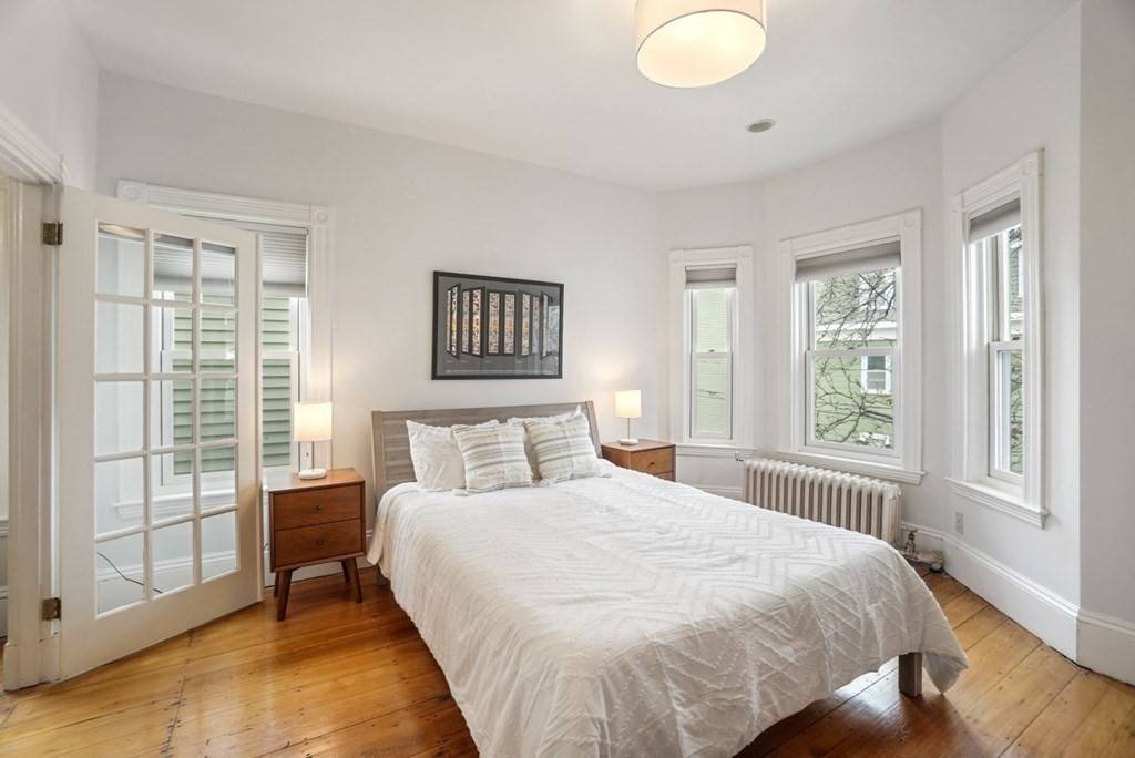 Cambridge, MA 02141,42 Union St #2