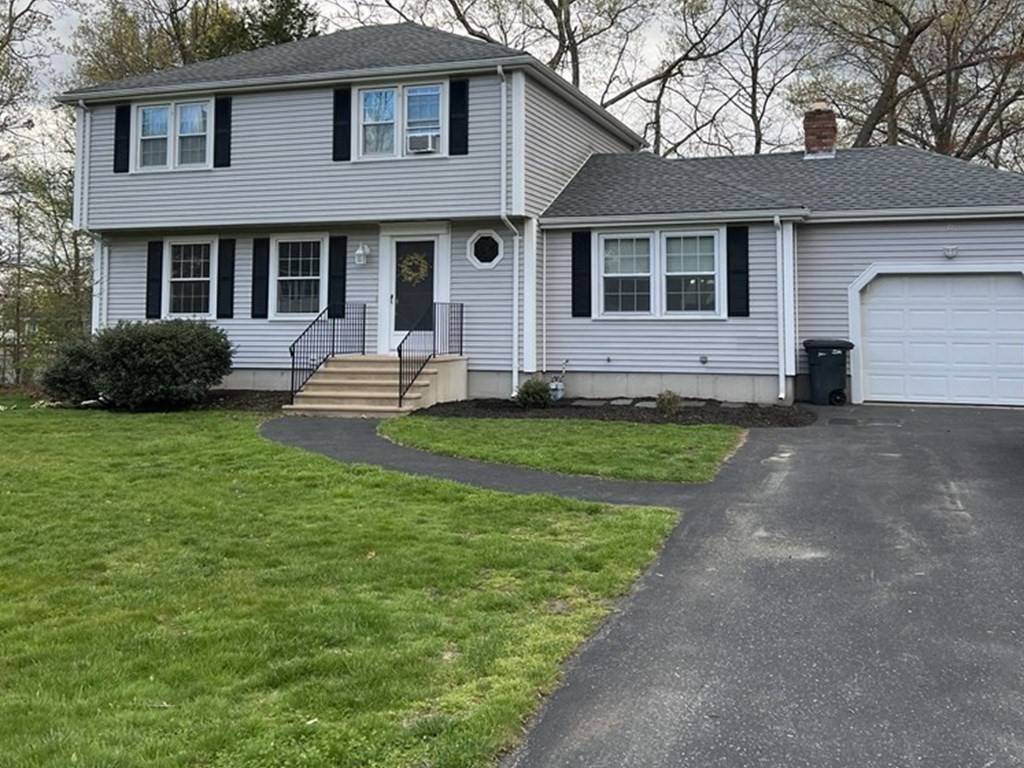 Milford, MA 01757,8 Nicholas Rd